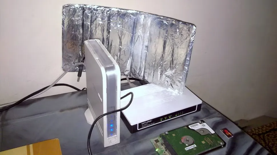 Increase the speed of your WiFi net like a rocket with aluminum foil