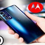 Samsung को दे रहा सीधी टक्कर Motorola का यह 5G स्मार्टफोन ! गजब के फीचर और कीमत इतने गजब के ! दिल बोले वाओ